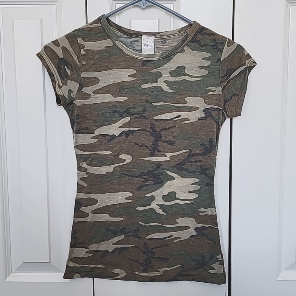 Press Apparel | Camo Tee | M Juniors